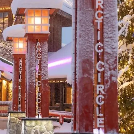 Arctic Circle 度假居